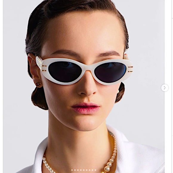 Sunglasses Round & Oval DIOR  DiorSignature B8U 53MM Butterfly Sunglasses - Picture 3 of 11